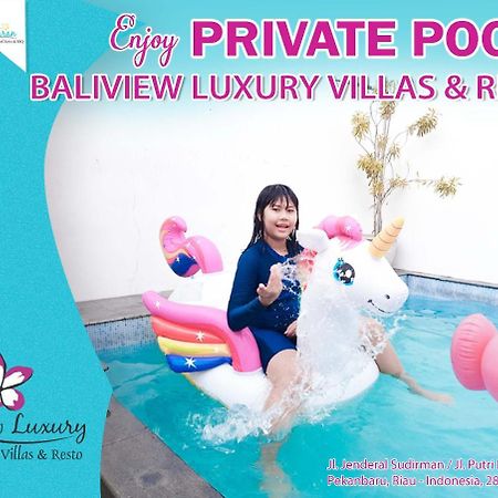 The Baliview Luxury Villas & Resto Pekanbaru Exterior photo