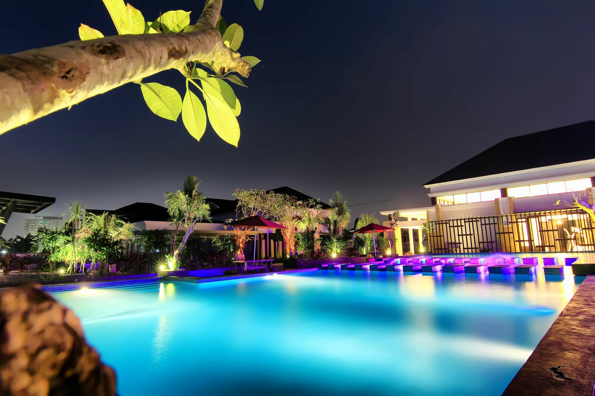The Baliview Luxury Villas & Resto Pekanbaru Exterior photo